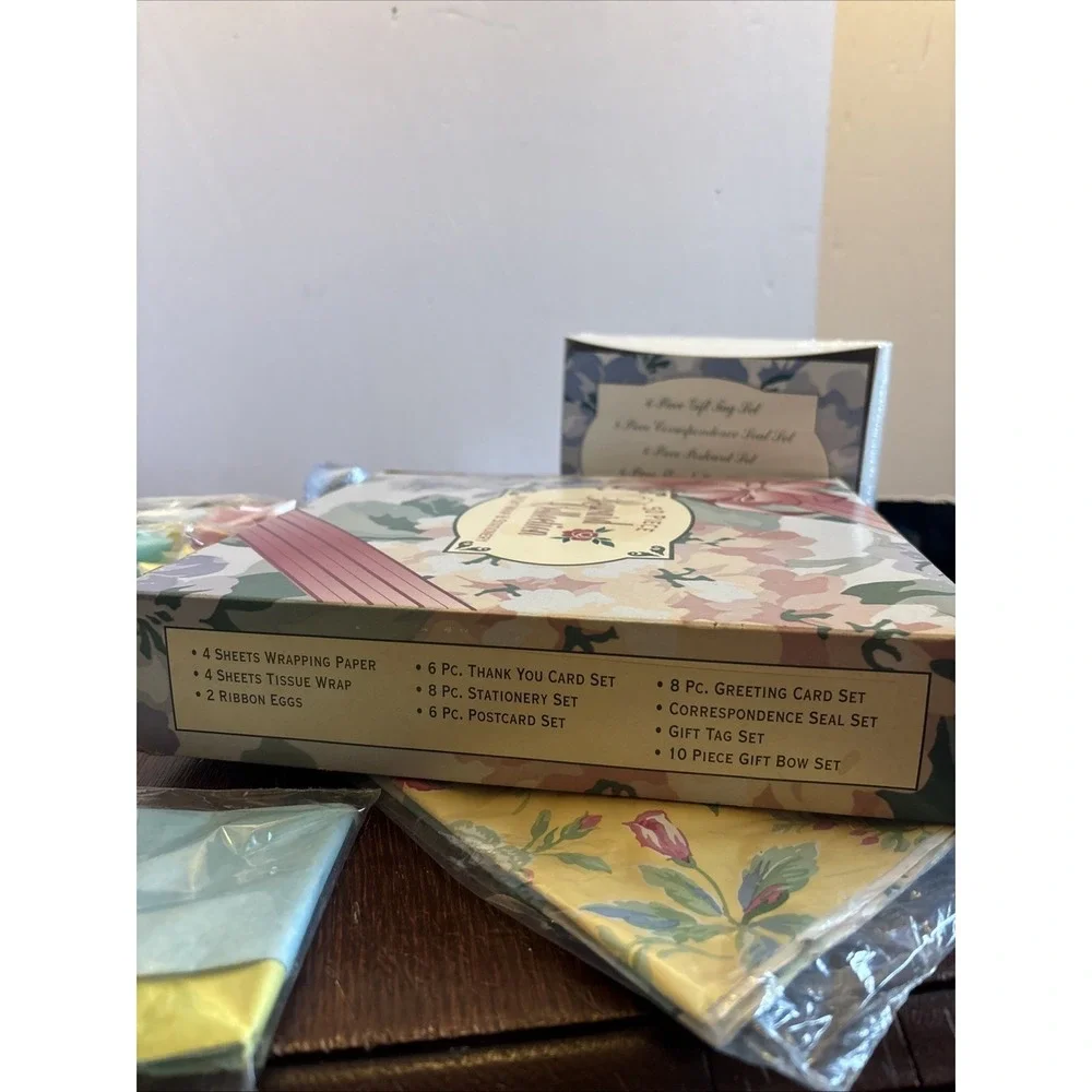 Vtg Floral Gift Wrap Stationery 50 Piece Reward Collection Box‎ NOS Cottagecore